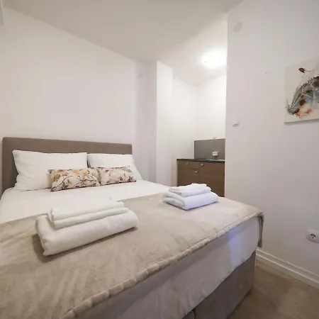 Feelings-1 By Interhome